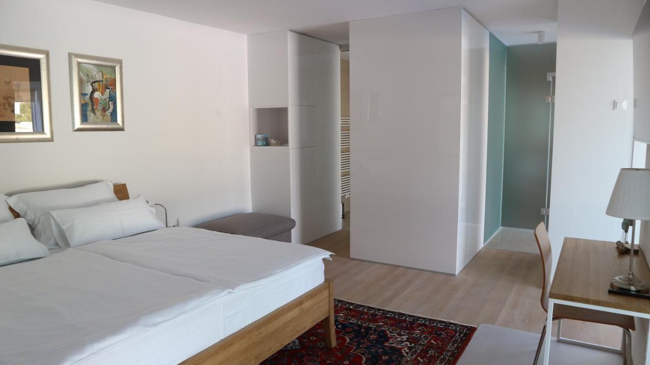 Appartement Haus Helga à Rab Town Extérieur photo