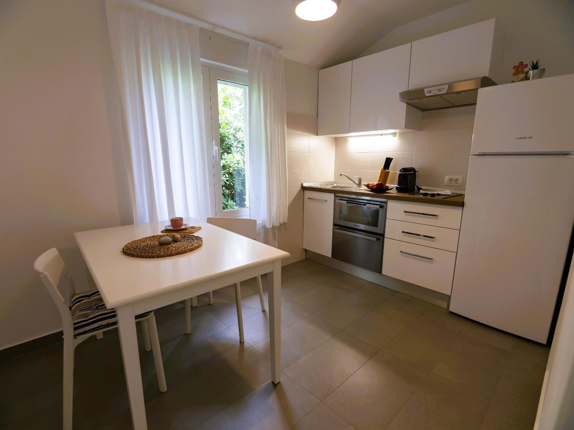 Appartement Haus Helga à Rab Town Extérieur photo