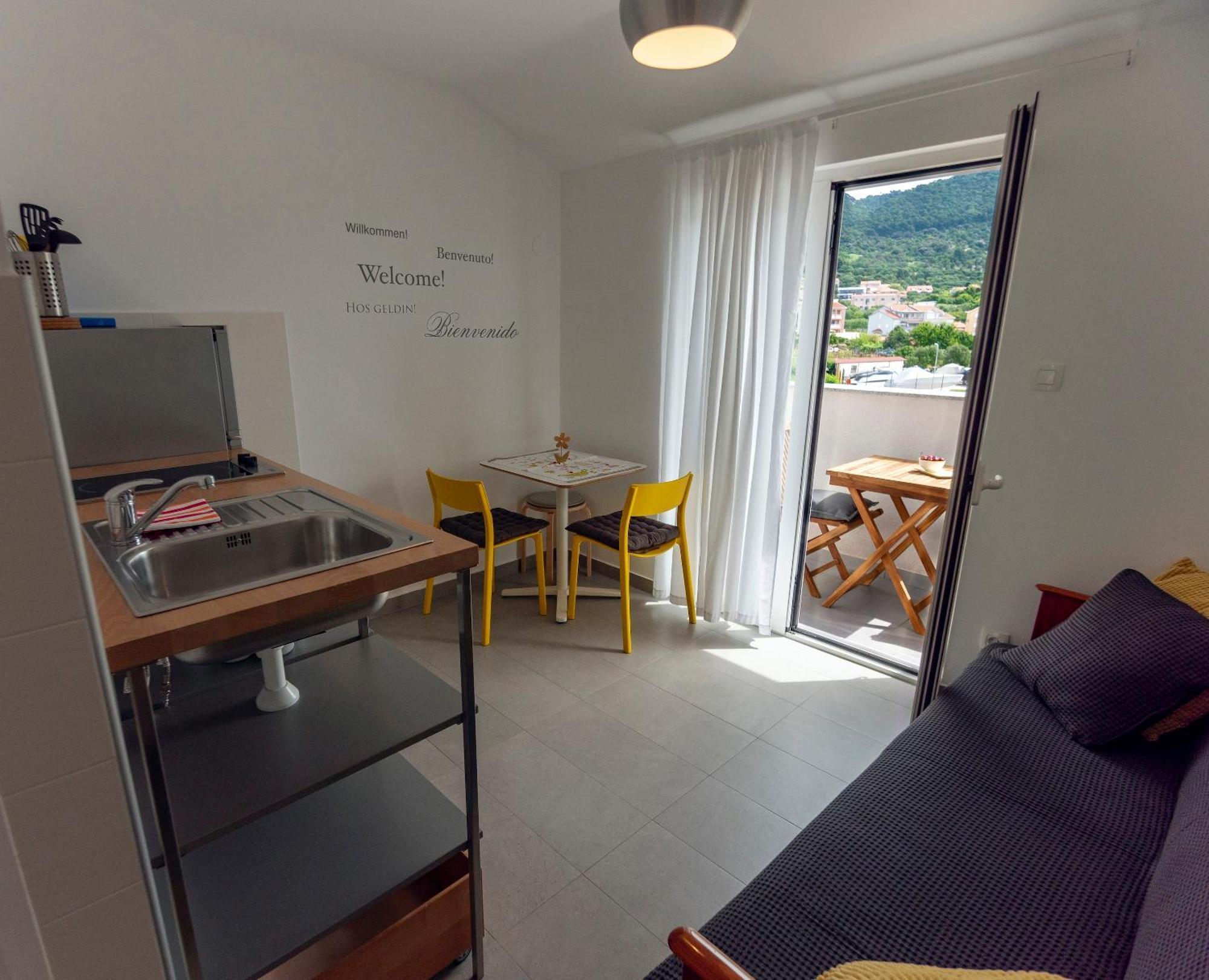 Appartement Haus Helga à Rab Town Extérieur photo