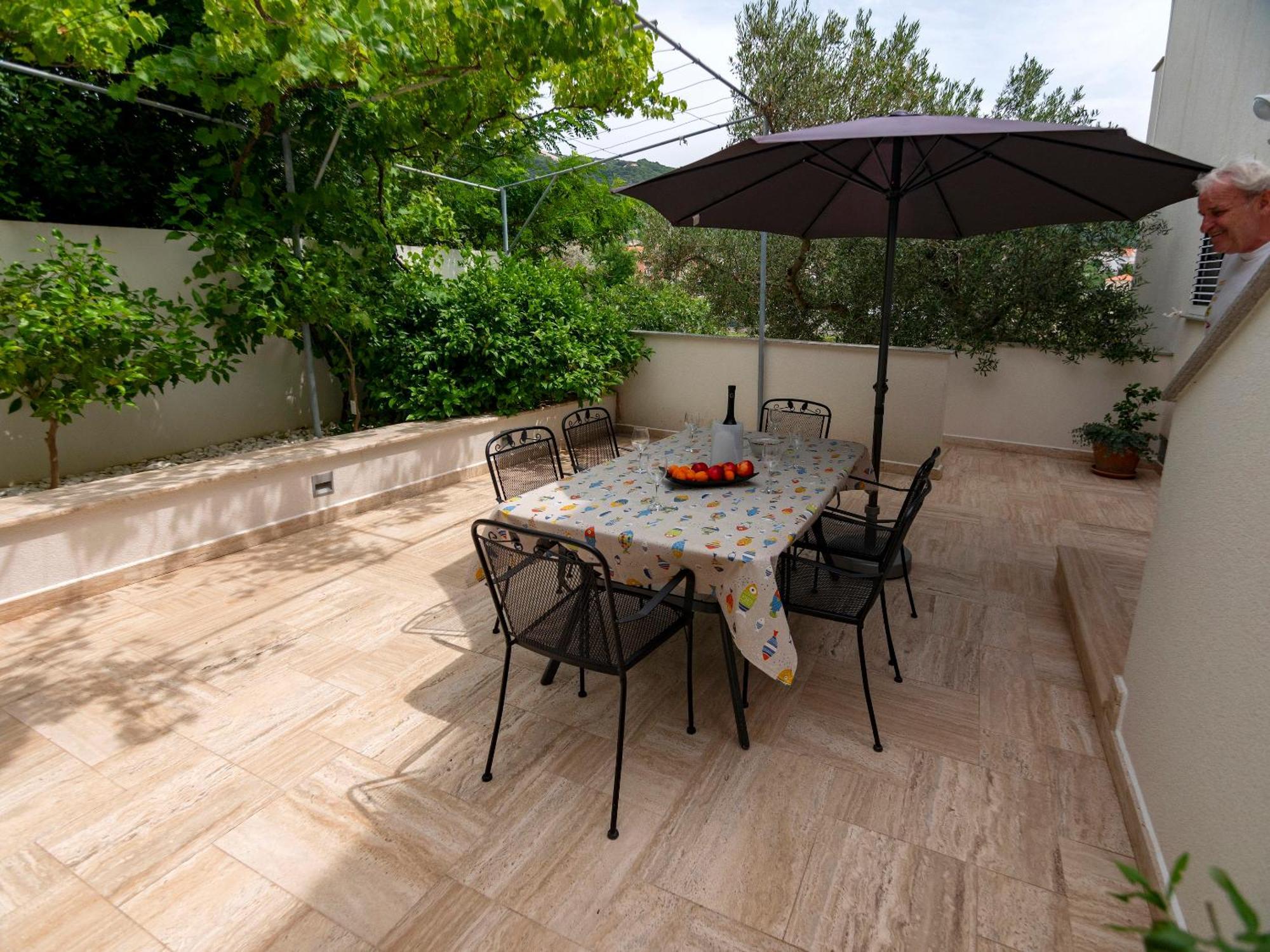 Appartement Haus Helga à Rab Town Extérieur photo