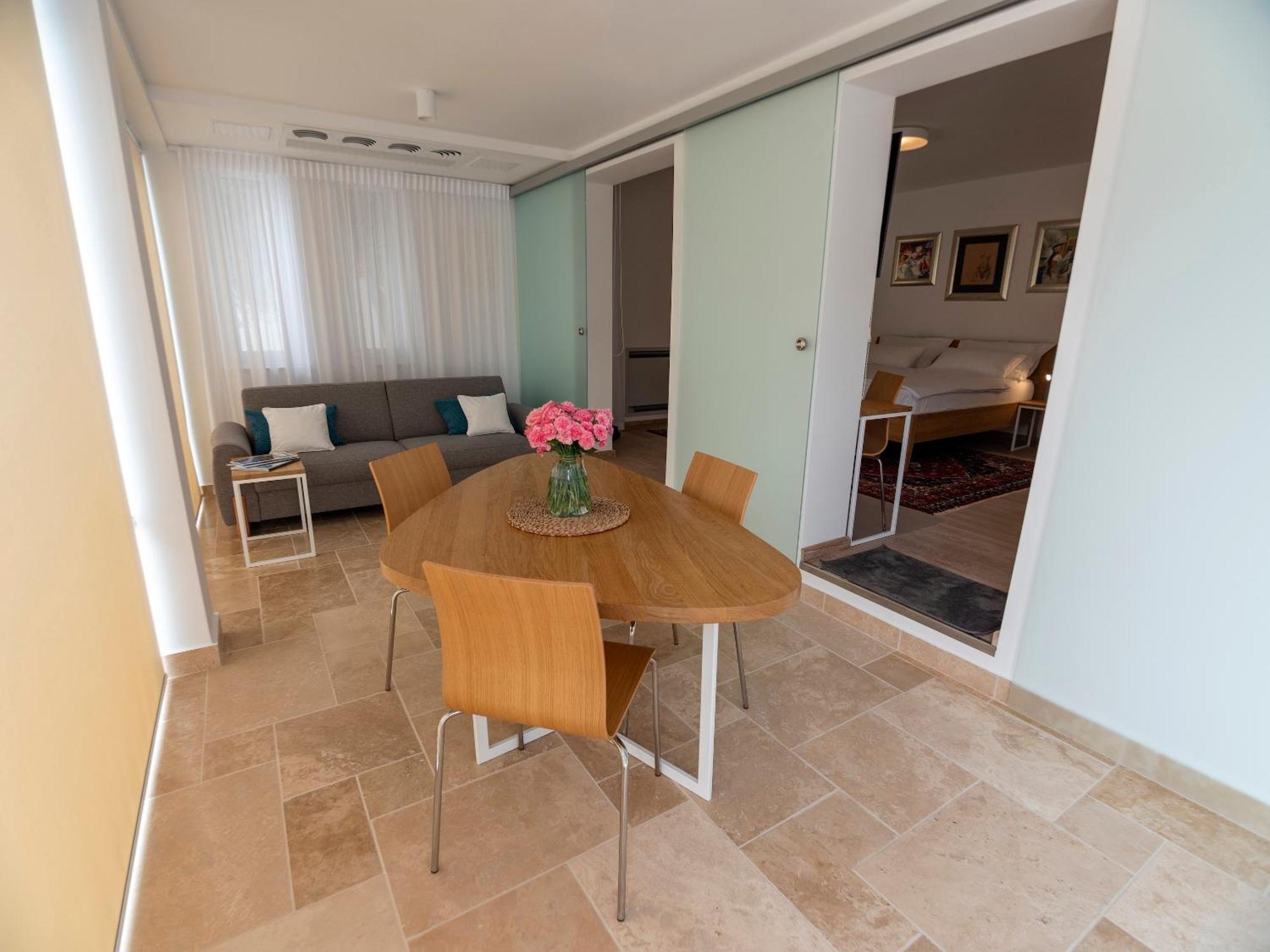 Appartement Haus Helga à Rab Town Extérieur photo